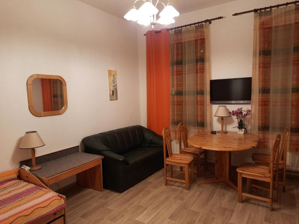 Aa-Apartment -7 Wohnungen Fuer Geschaeftsreisende - Wie Zu Hause Хемниц Экстерьер фото